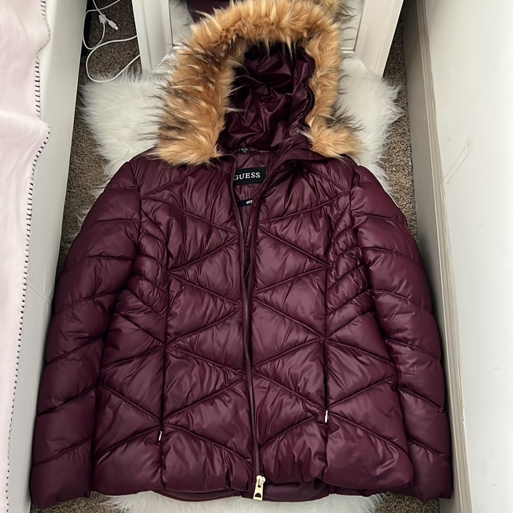 Guess Puffer Jacket. Size XXL